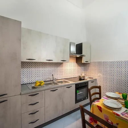Lu Penniell Apartment