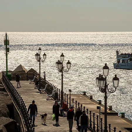 Lu Penniell Daire Amalfi