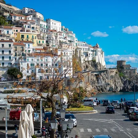 Lu Penniell * Amalfi